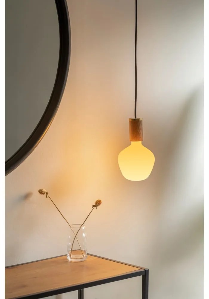 Meleg színű LED dimmelhető izzó E27, 6 W Enno – tala