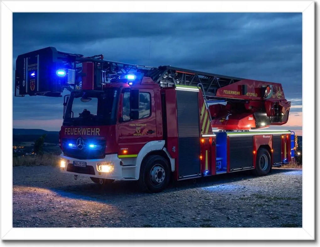 Poszterek keretben 40x30 Tűzoltóautó a jelzésen