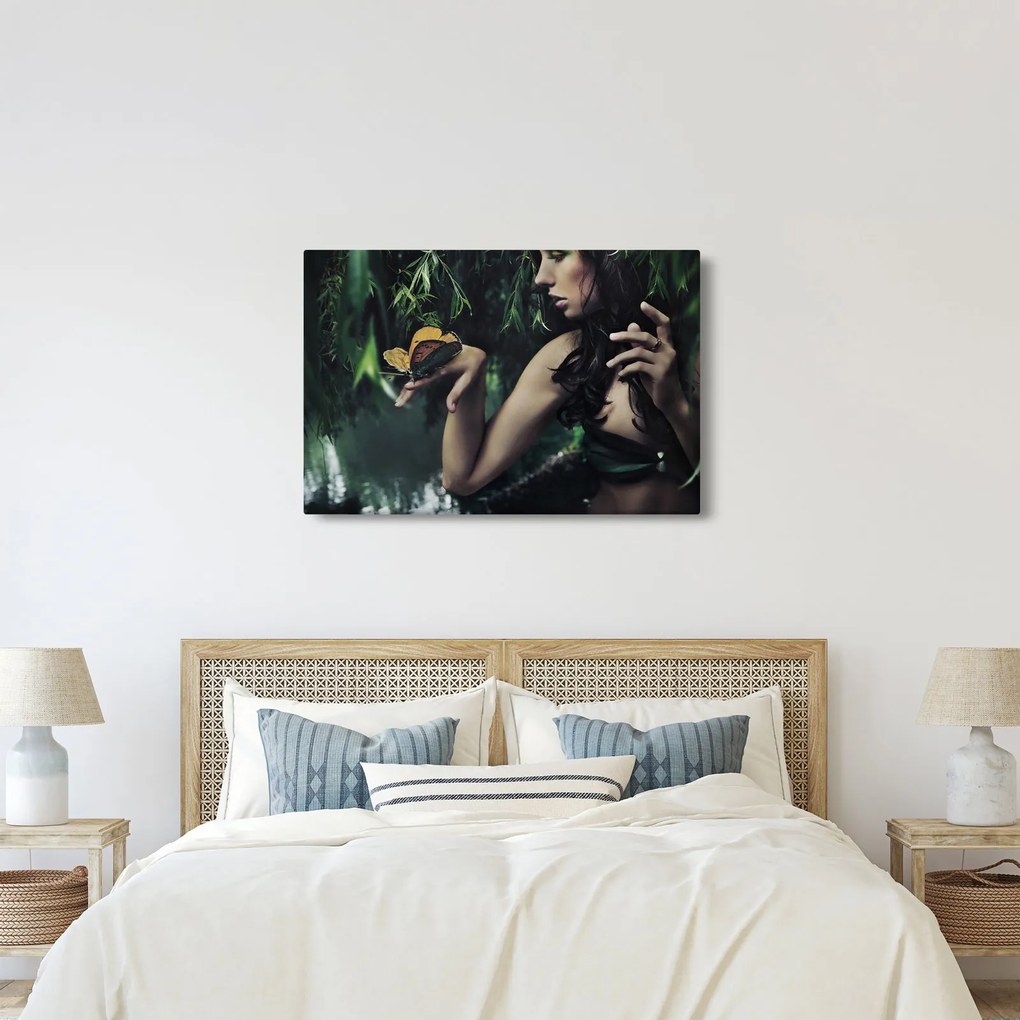 Egy bájos nő képe pillangóval (90x60 cm)