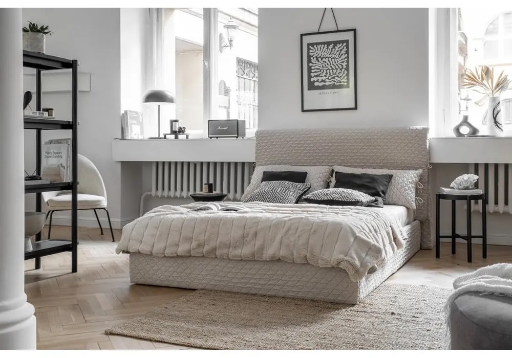Bézs kárpitozott franciaágy tárolóhellyel ágyráccsal, 140x200 cm Sleepy Luna – Miuform