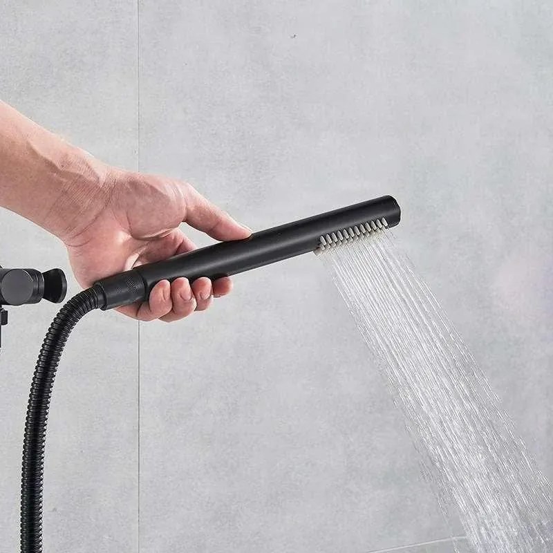 Falba süllyesztett zuhanyrendszer EYN BP1225 két kimenettel, több színben, matt fekete és fekete kivitelben — 40 cm