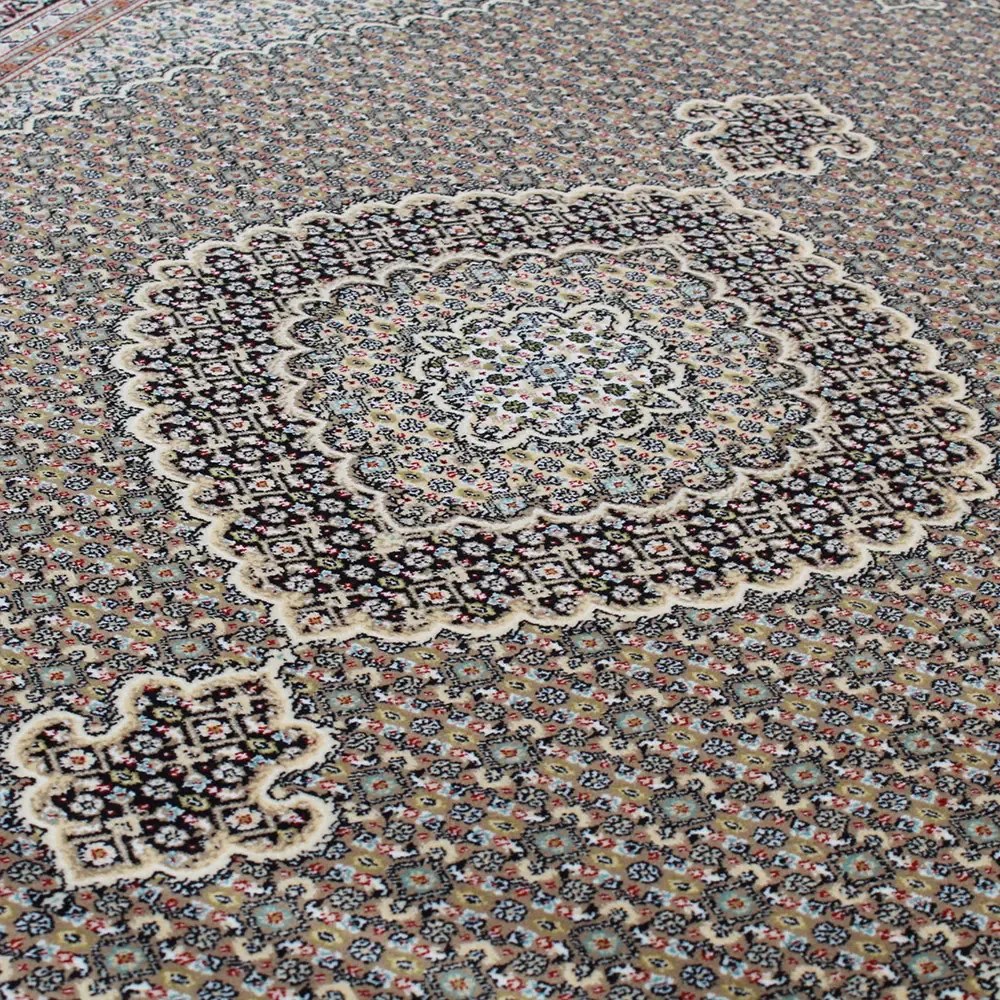 Perzsa szőnyeg barna MAHI 140x200 exkluzív szőnyeg a nappaliba vagy hálószobába