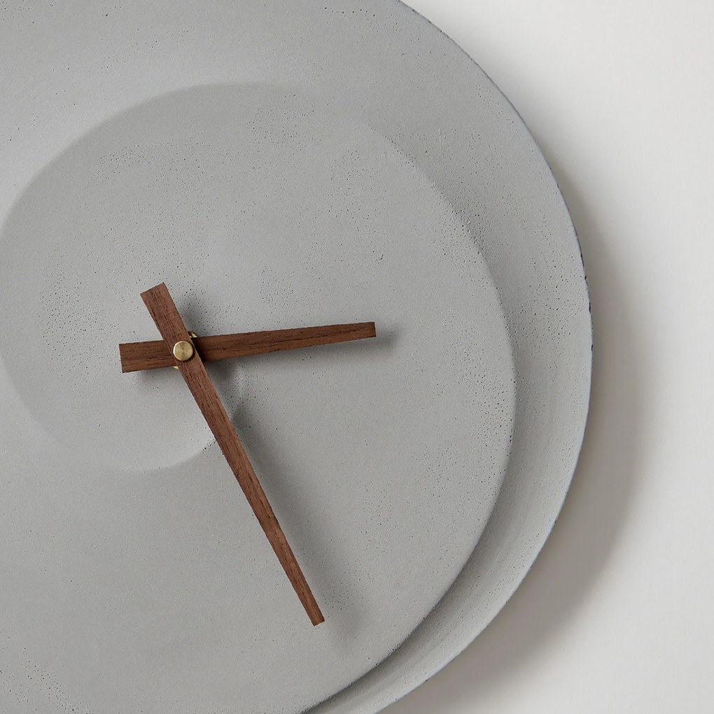 ODLITO Beton falióra spirál - natúr - 30 cm - barna mutatók