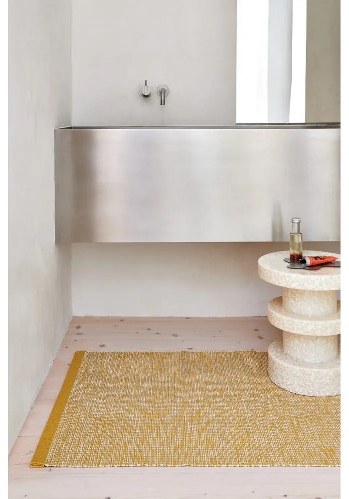 Mustársárga kültéri-beltéri szőnyeg 70x90 cm Sam Mustard – Pappelina