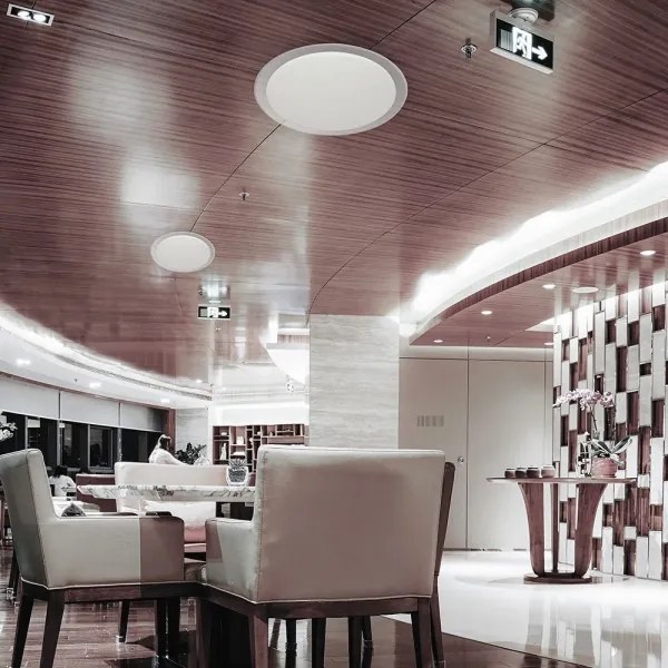 LED Dimmelhető mennyezeti lámpa LED/72W/230V 3000-6500K átm. 67 cm fehér + távirányító