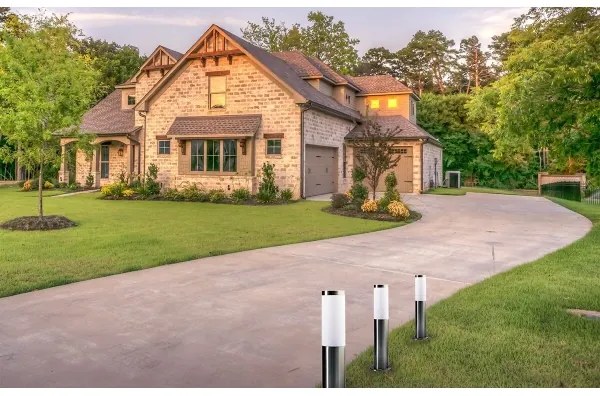 LED RGBW Dimmelhető kültéri lámpa LIVIA 1xE27/6,5W/230V 45 cm IP44 ezüstszínű