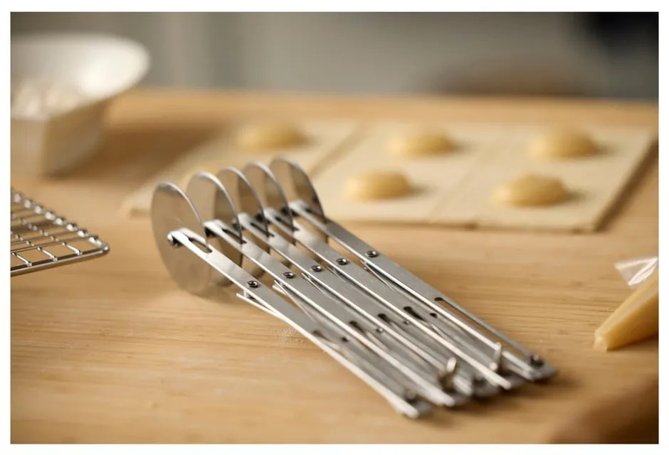 Acél tésztaelosztó – Blomsterbergs