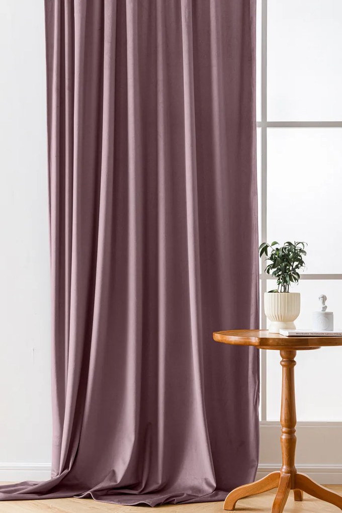 Világoslila VELVET sötétítő függöny 140x270 cm Felfüggesztés: Hullámos sínszalag