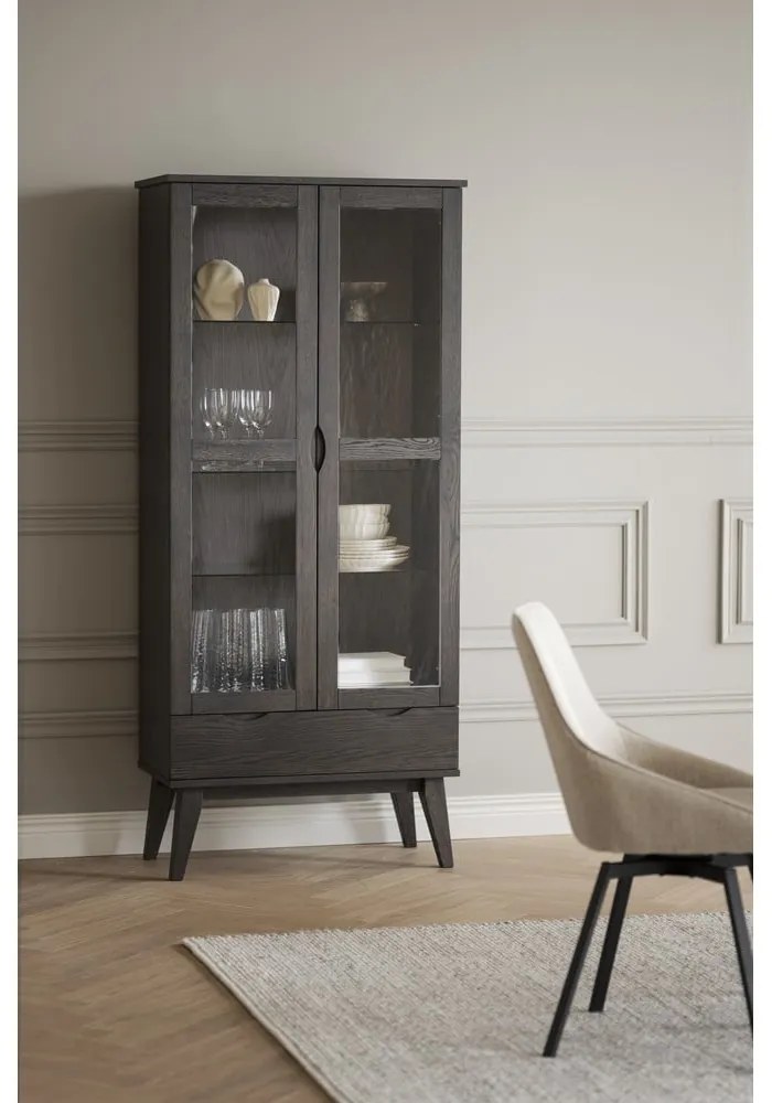 Barna tálalószekrény tölgyfa dekorral 82x185 cm Filippa – Rowico