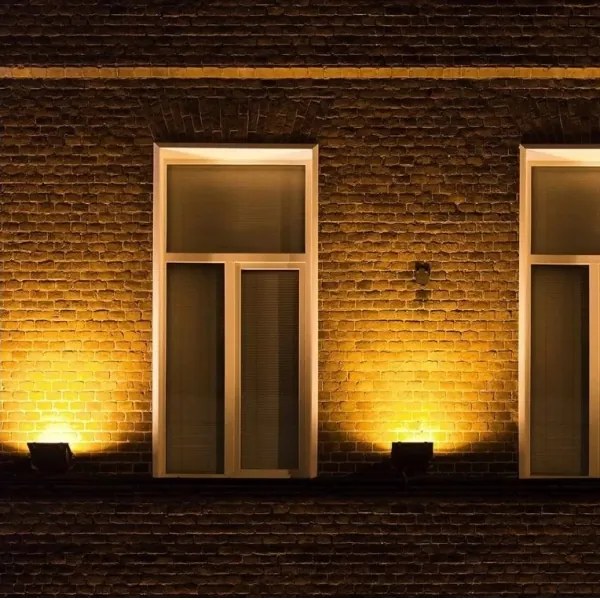 LED Intelligens dimmelhető RGB reflektor LED/20W/230V IP65 fehér