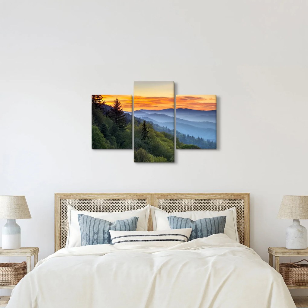 Vászonkép - Vörös hajúak a hegyekben (90x60 cm)