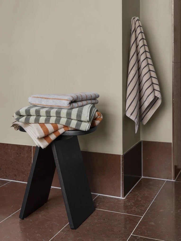 Szék, AVIO kollekció | Ma 45 cm, Szé 38 cm, Mé 23 cm - Fekete tölgy - Blomus