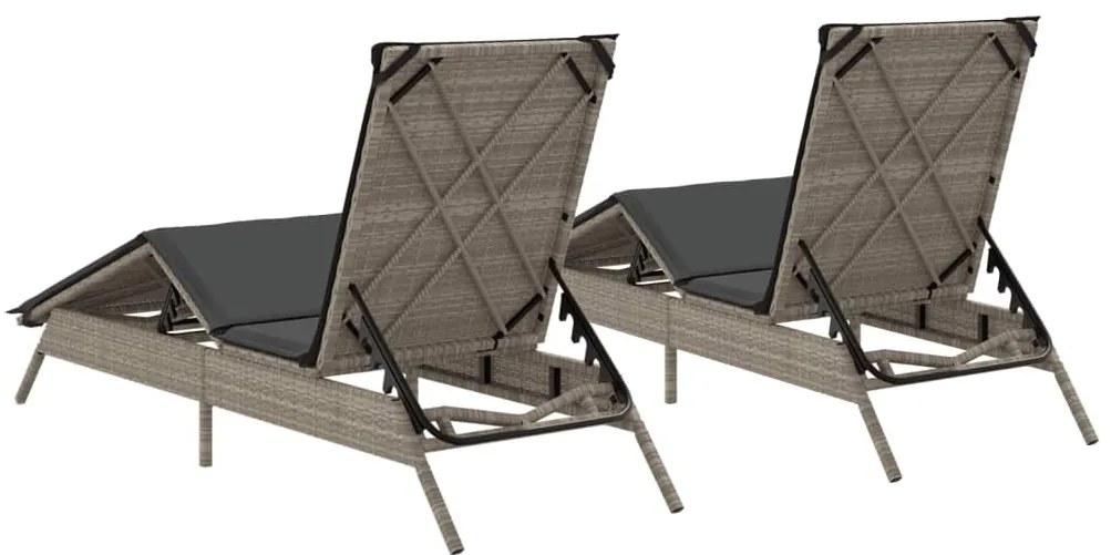 2 db világosszürke polyrattan napozóágy párnával