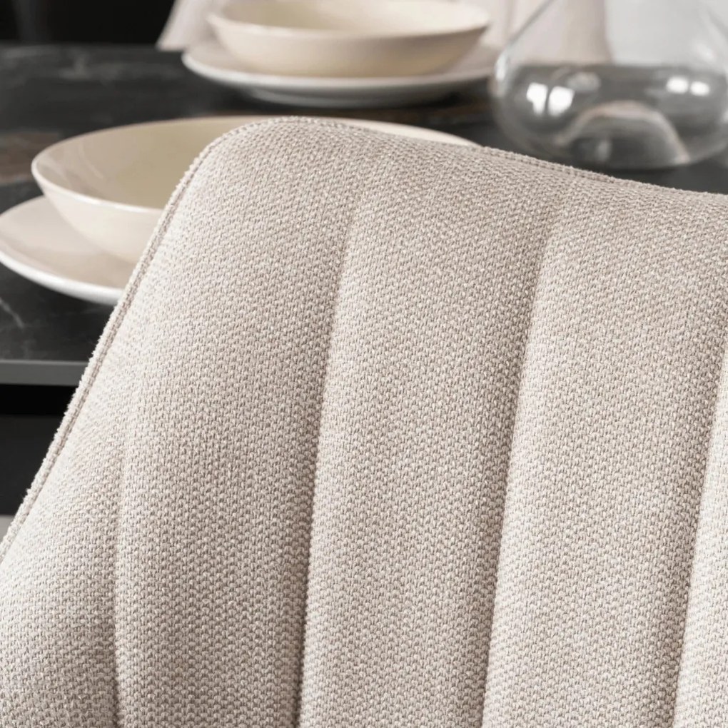 Forgó Étkezőszék Krém Színben. MUMBAI