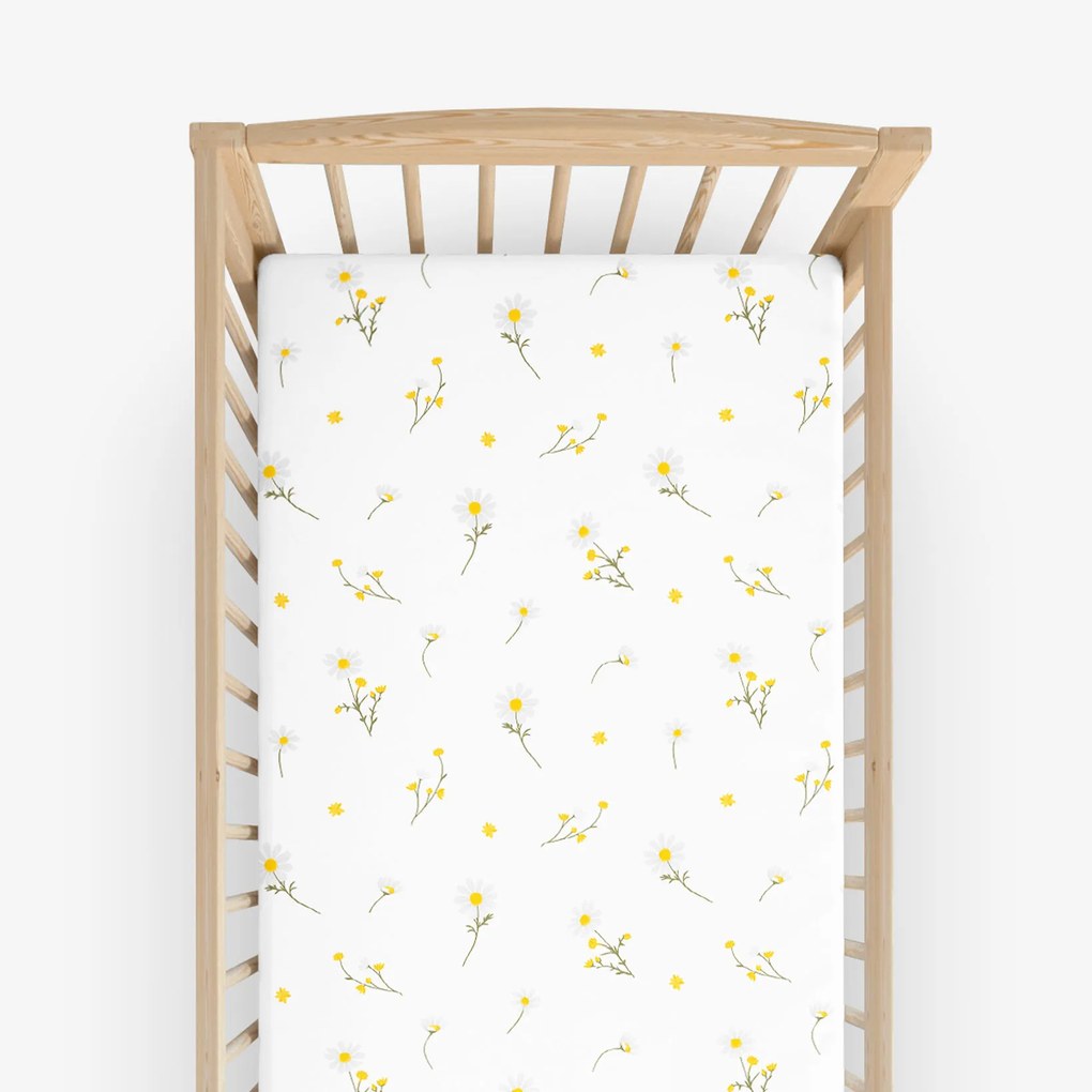Goldea gyermek gumis pamut lepedő kiságyba - kamilla virágok 70 x 140 cm