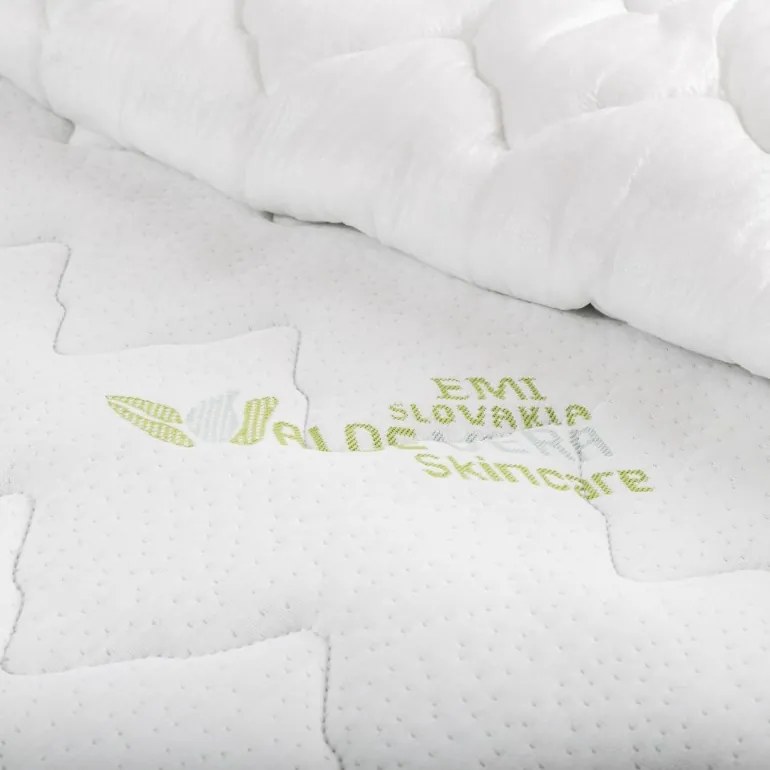 EMI Aloe Vera matracvédő a sarkokon gumiszalaggal