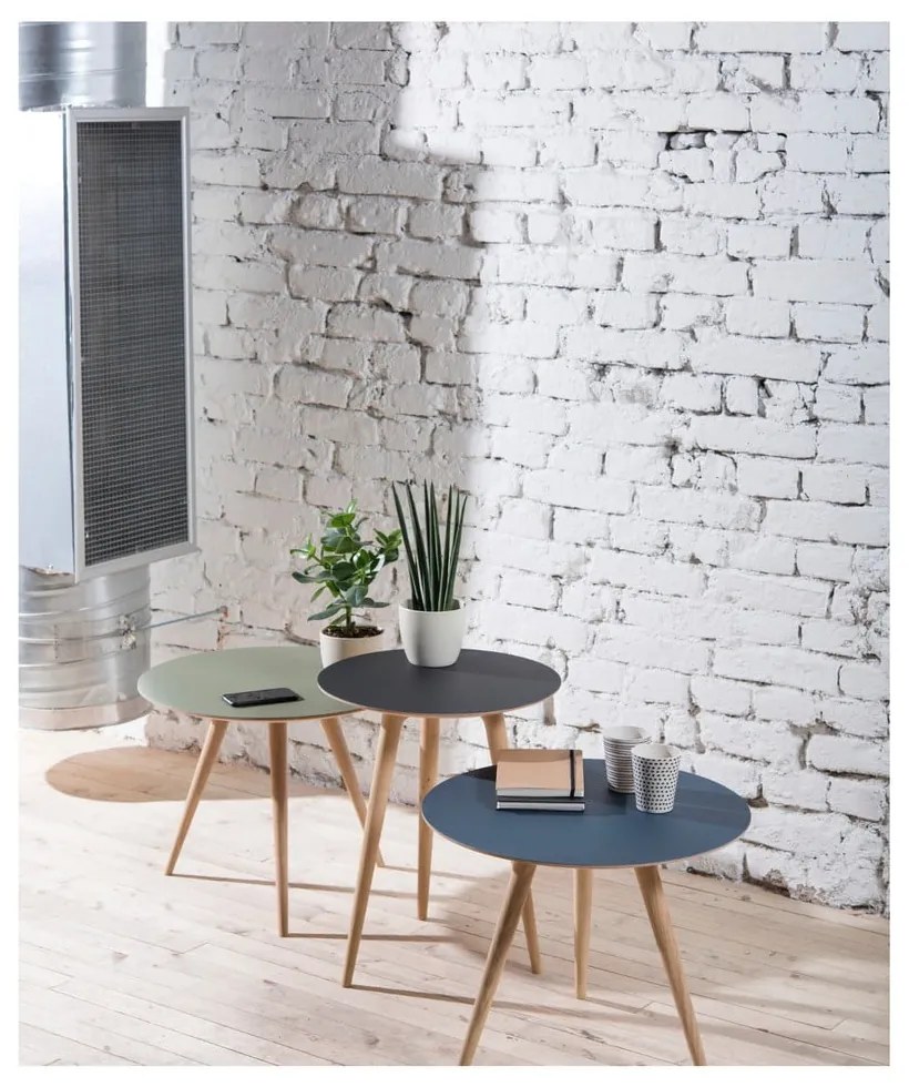 Arp tölgyfa tárolóasztal fekete asztallappal, ⌀ 55 cm - Gazzda