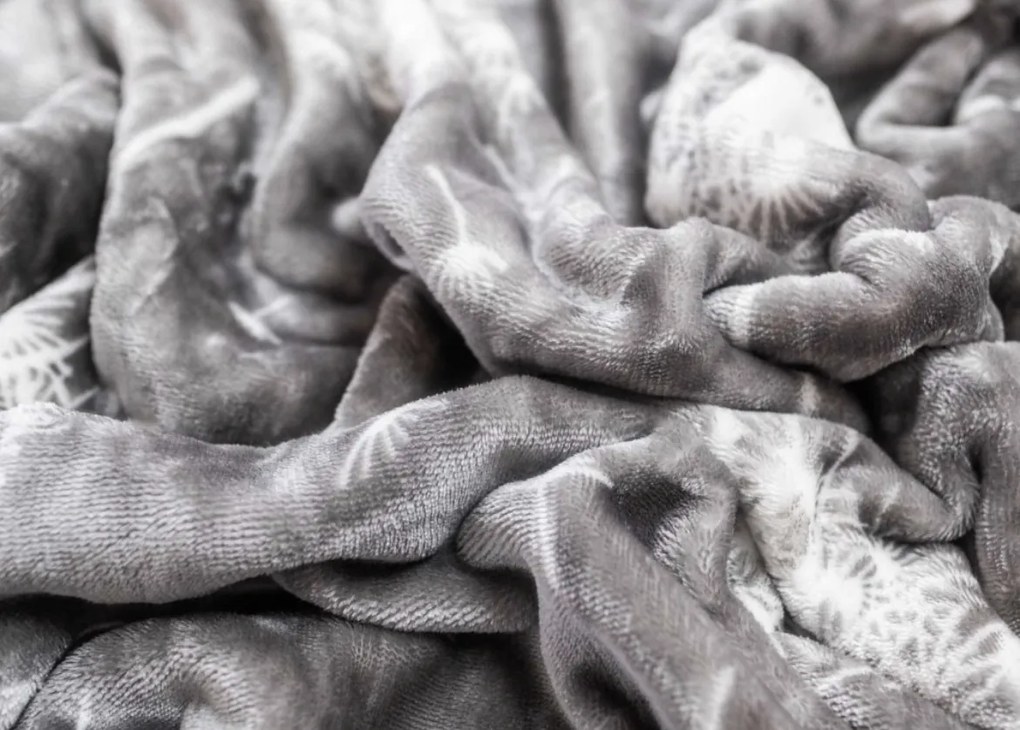 Pitypang szürke mikroplüss ágyneműhuzat 200x140cm+90x70cm TiaHome