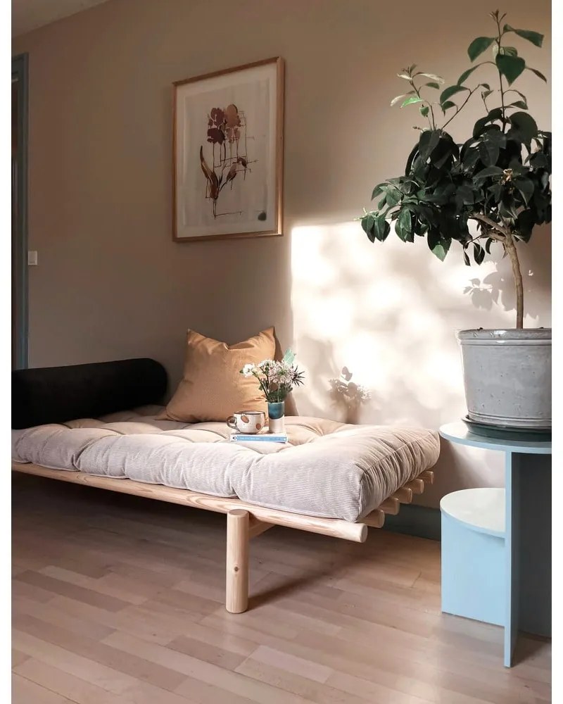 Rózsaszín egyszemélyes ágy Next – Karup Design