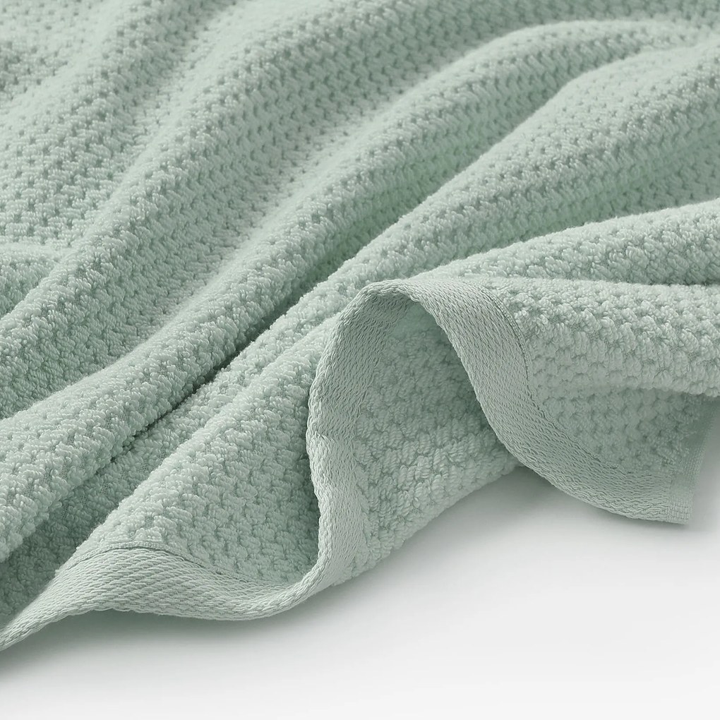 Goldea pamut frotír törölköző / fürdőlepedő micro pure - eukaliptusz 50 x 100 cm