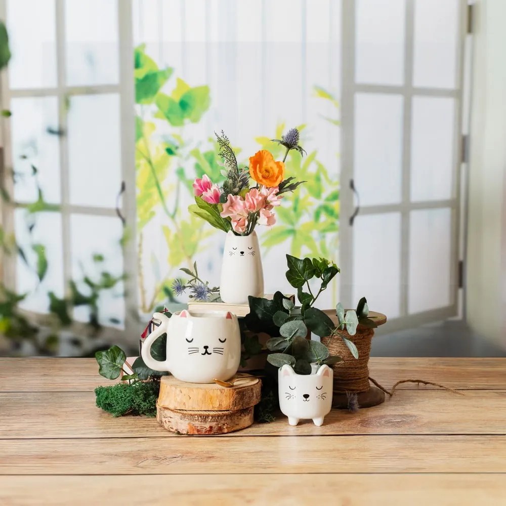 Krémszínű dolomit váza (magasság 10,5 cm) Cat – Sass & Belle