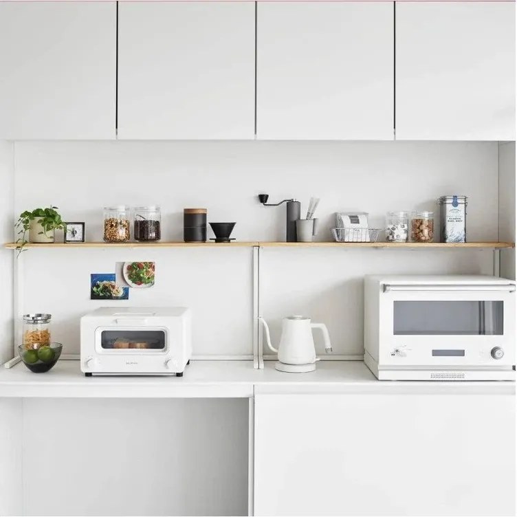 Fehér-natúr színű fa kiegészítő polc 90x18 cm Tower – YAMAZAKI