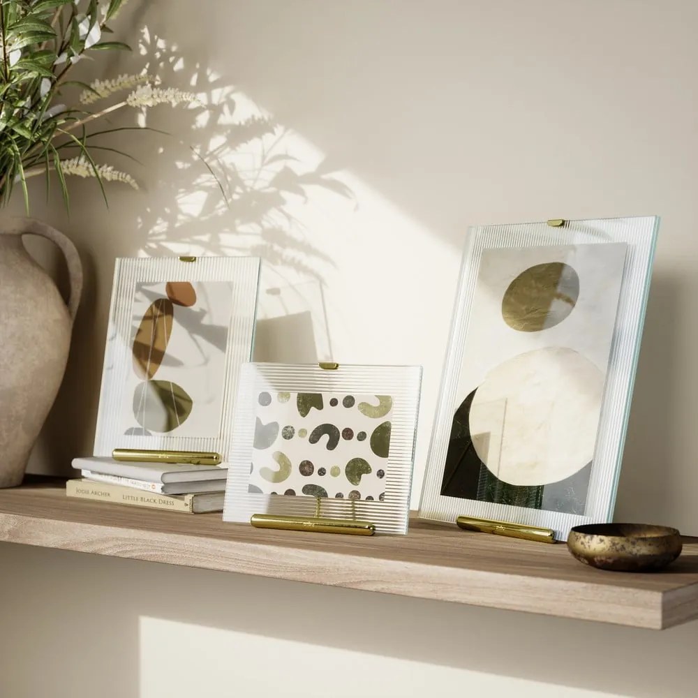 Aranyszínű üveg álló képkeret 16x20 cm Flute – Umbra