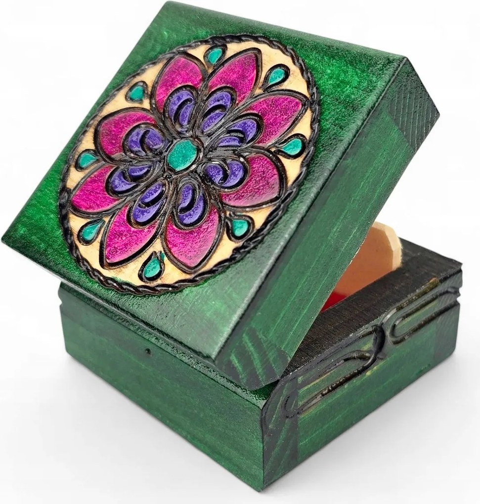 Apró Fa Táska Ékszerdoboz Égetett Pácolt Kazetta *6x6 cm.