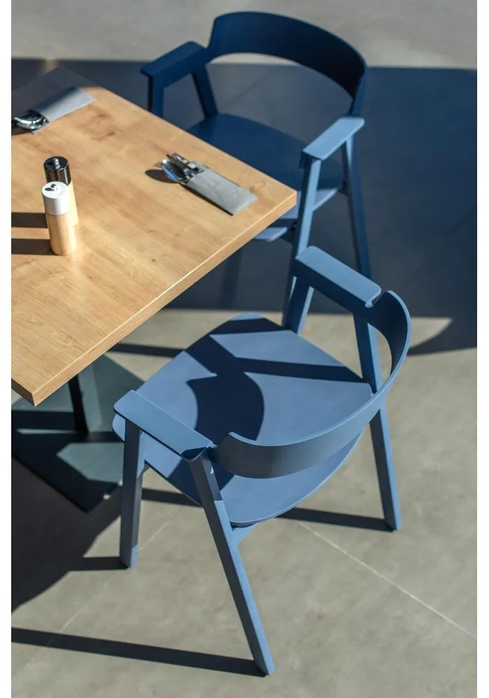 Kék tölgyfa karfás étkezőszék Flip – Gazzda