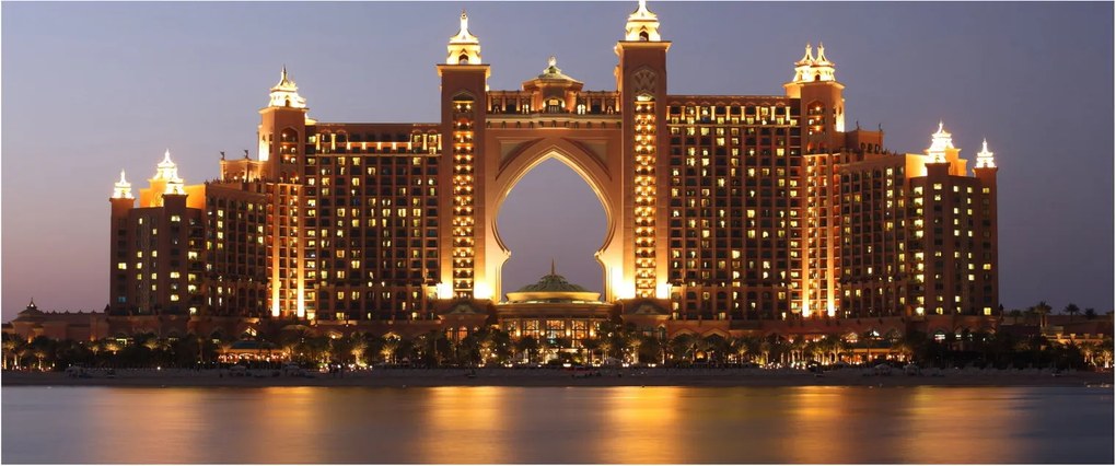 Kép egy épületról Dubajban (120x50 cm)