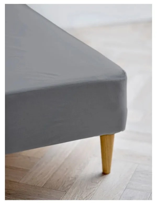 Szürke gumis bio pamut lepedő 180x200 cm Calm – Södahl