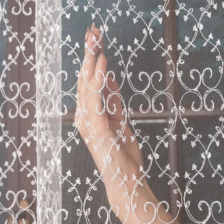 Függöny méteráru 280cm hímzett háló mintás finom hímzés 0,5m