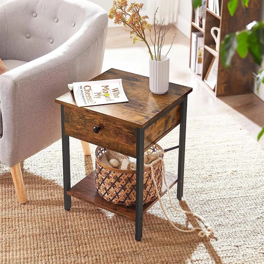 Éjjeliszekrény, oldalasztal fiókkal és polccal 40 x 55 x 40 cm