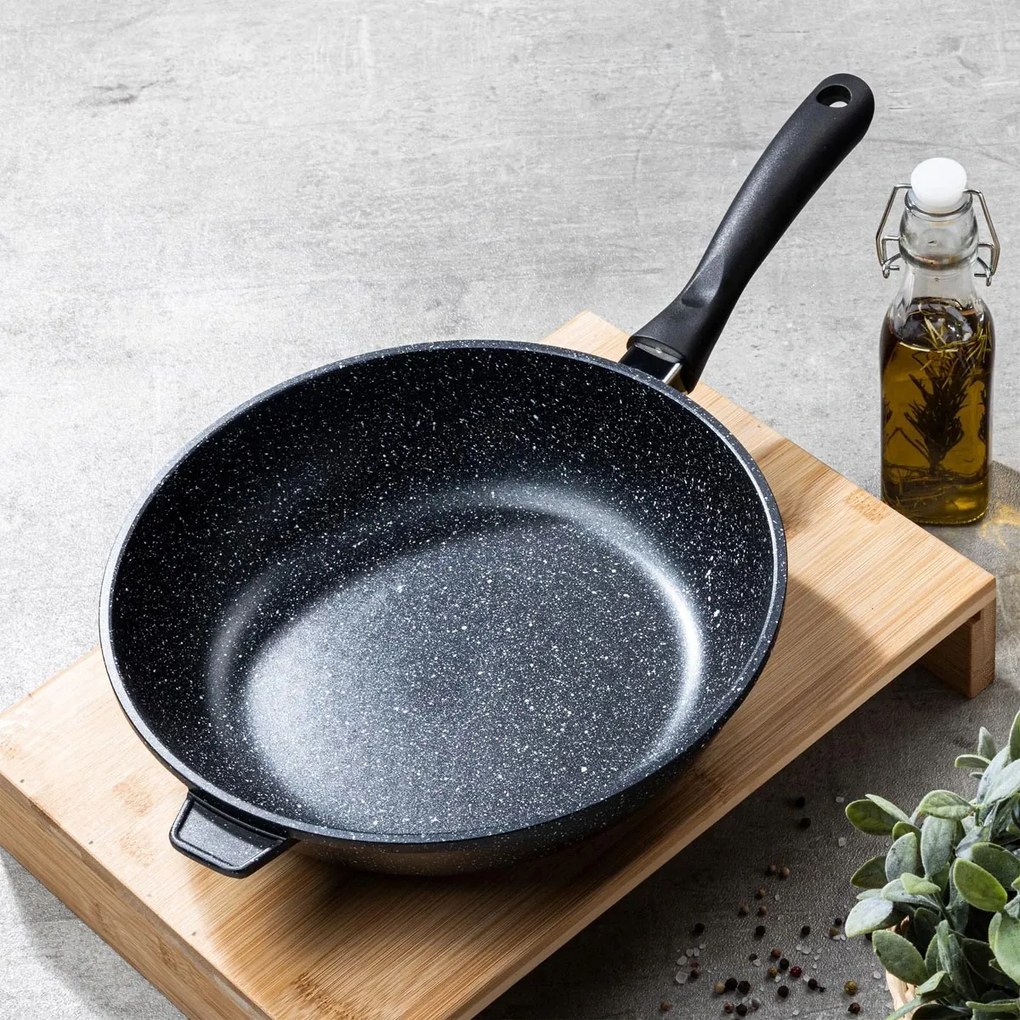 Öntött alumínium serpenyő, 28 cm