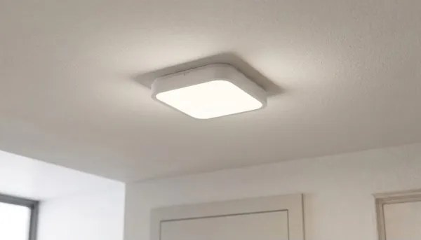 Brilagi-LED Fürdőszobai mennyezeti lámpa szenzorral ZENNA LED/18W/230V 28,5x28,5 cm IP44 fehér