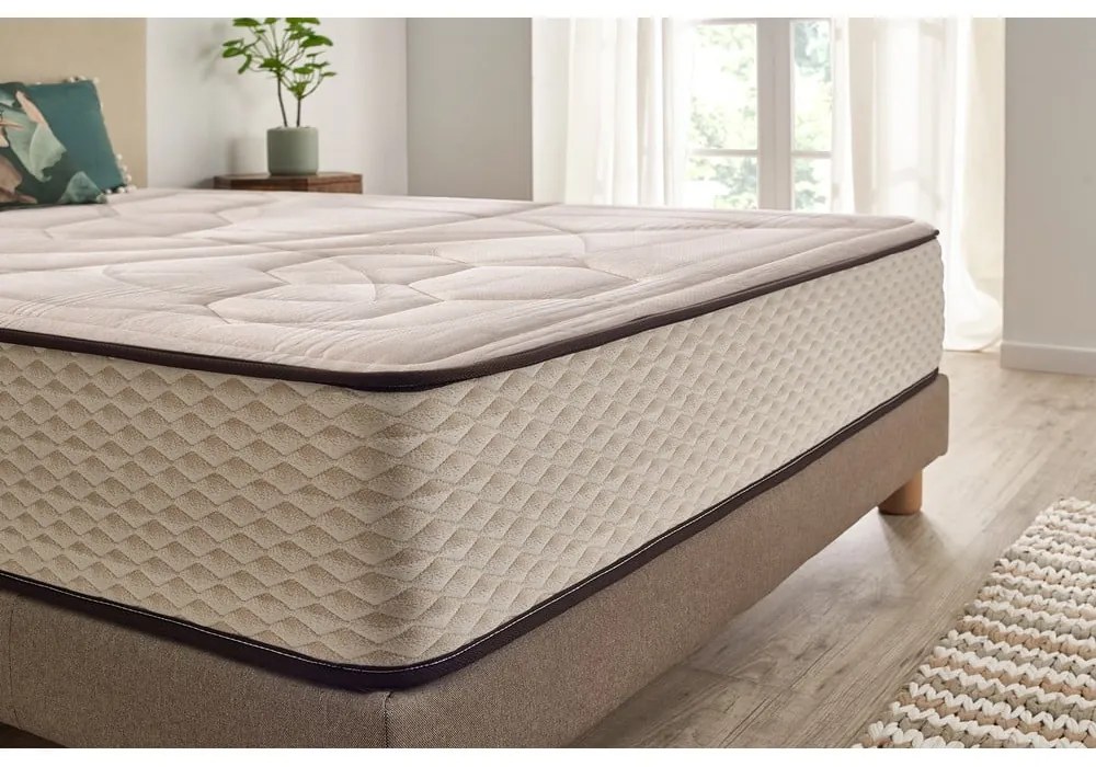 Közepes keménységű-extra kemény kétoldalas hab matrac 200x200 cm Golden Class Max – Moonia