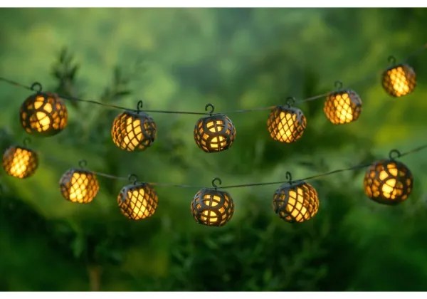 LED napelemes lánc 3,8m 8xLED/1,2V 600 mAh