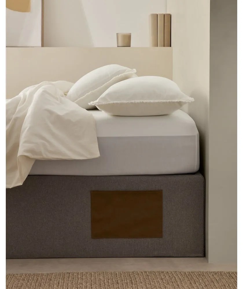 Szürke kárpitozott ágyneműtartós franciaágy 160x200 cm Matters – Kave Home