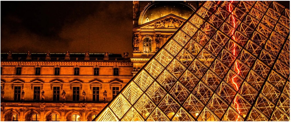 A párizsi Louvre képe (120x50 cm)