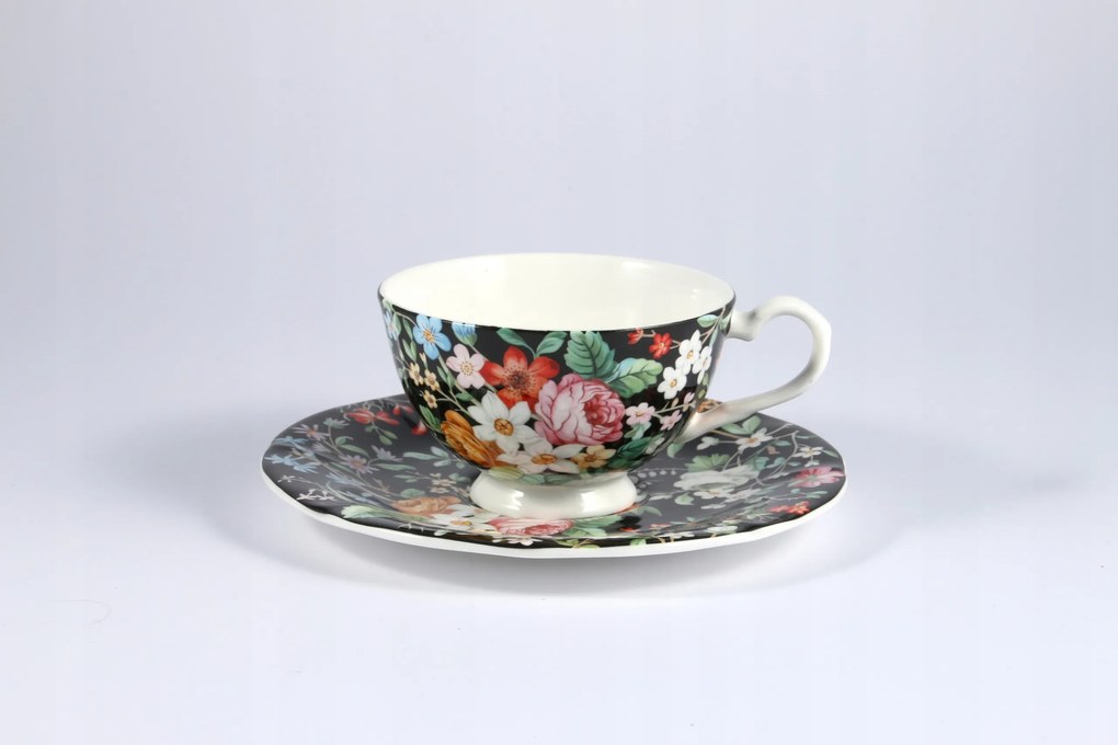 Elegáns virágos csésze Bone China 185 ml