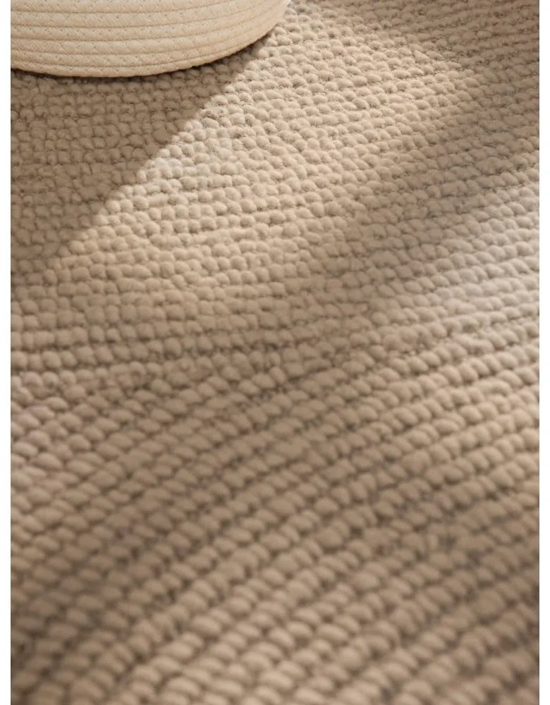 Bézs kézi szövésű gyapjú szőnyeg 120x180 cm Calmio – Hanse Home