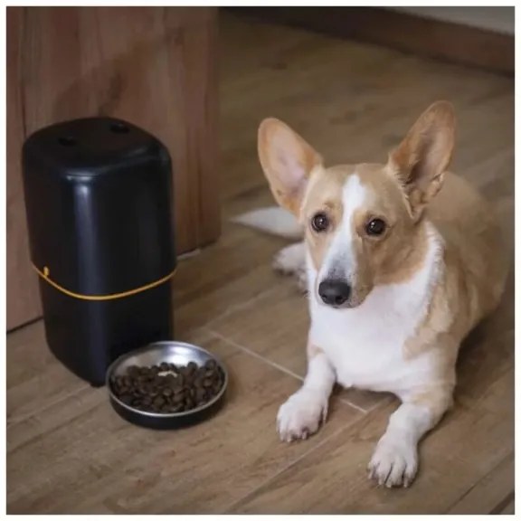 Automata etető 4 l/5V/3xD fekete Wi-Fi