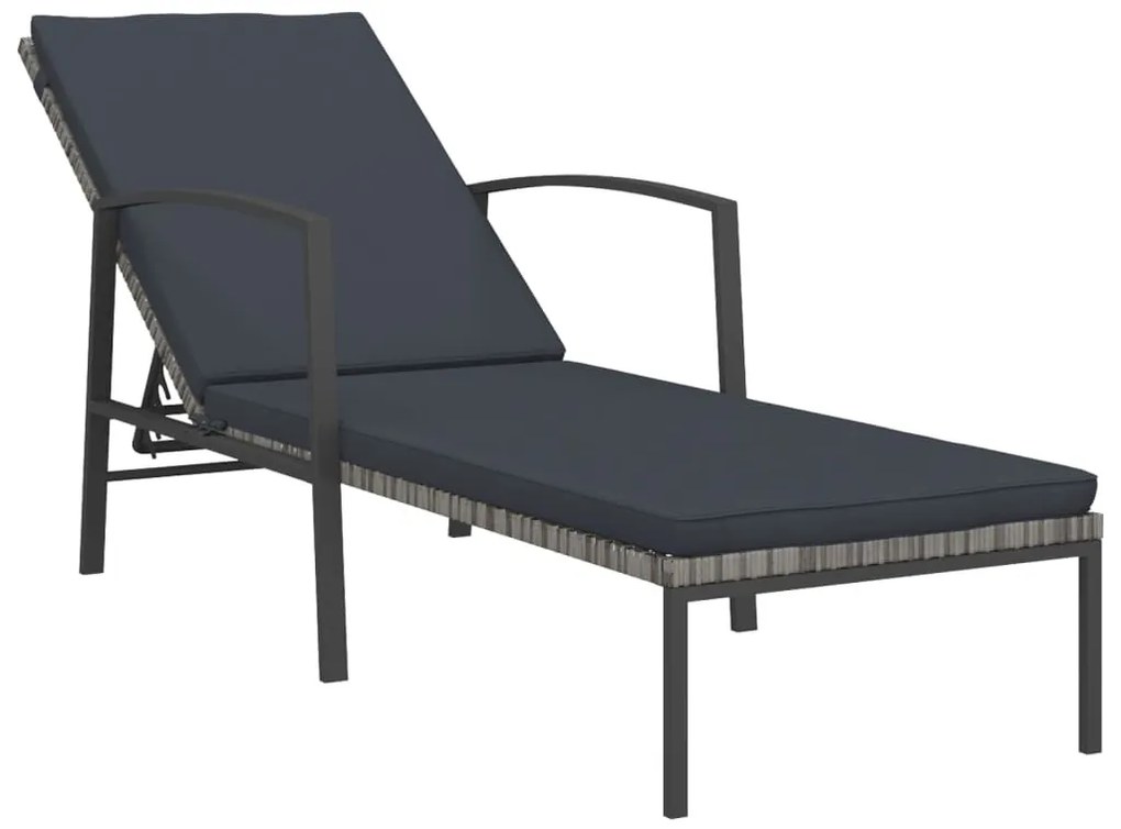 2 db szürke polyrattan napozóágy asztallal