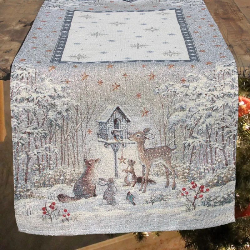 Téli erdő ezüst lurexes, gépi gobelin asztali futó, 44 x 140 cm