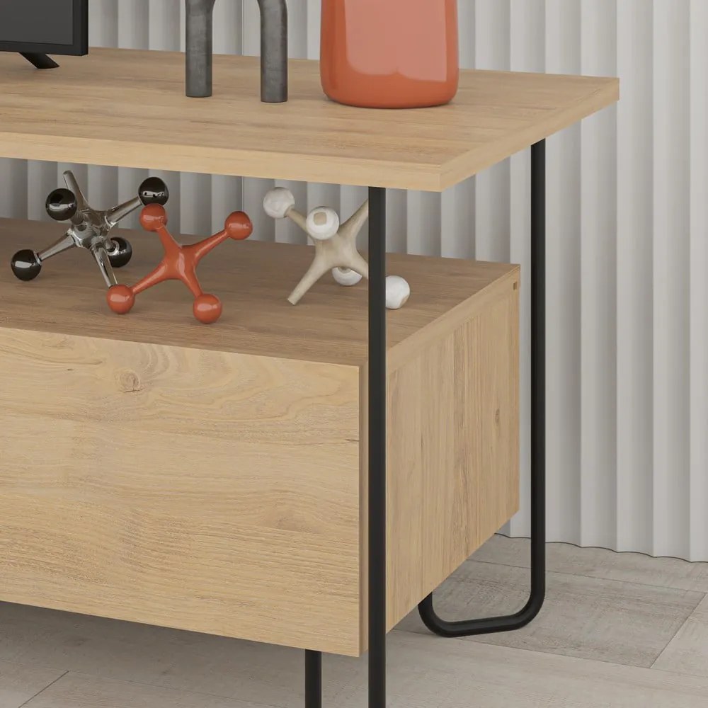 Natúr színű TV-állvány tölgyfa dekorral 150x45 cm Dilly – Marckeric