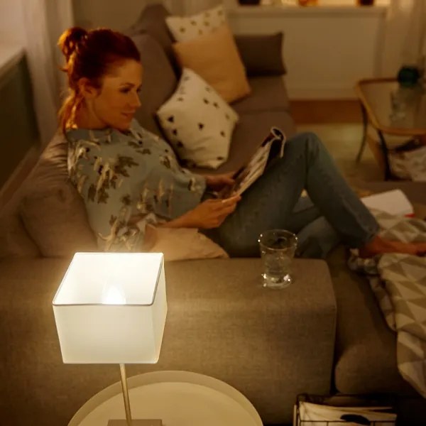 LED Szabályozható izzó Philips Hue WHITE E14/5,5W/230V 2700K