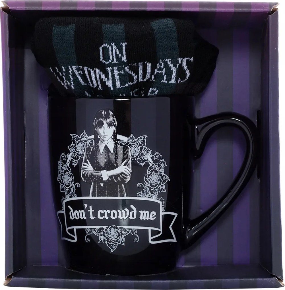 Wednesday (Wear Black) Bögre Zokni szett