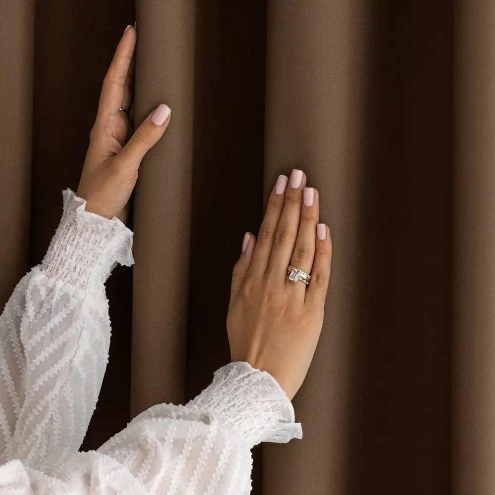 Barna dimout (részleges sötétítő) függöny 140x250 cm Carli Tie – Restilo