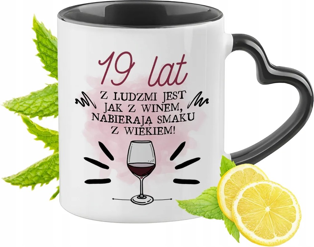 Születésnapra 19 19-as Fekete Bögre Szív Alakú Füllel Ajándék