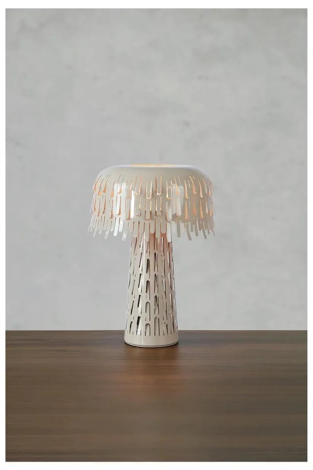 Szürkésbézs asztali lámpa fém búrával (magasság 38 cm) Verbera – Markslöjd